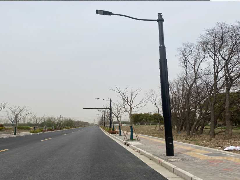 云南上海综合杆 太阳能路灯工程